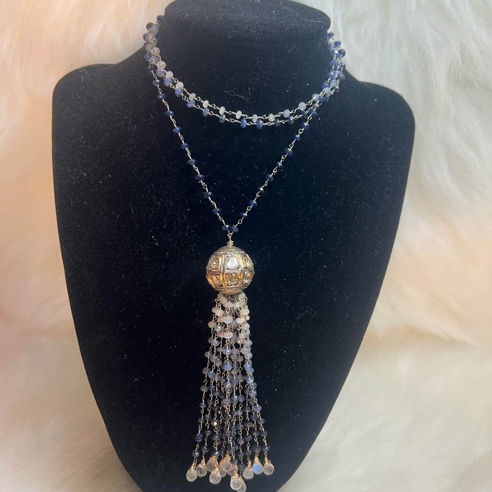 Art Deco Style Water blue Sapphire Diamonds, necklace and Moon Stone. 💙🤍